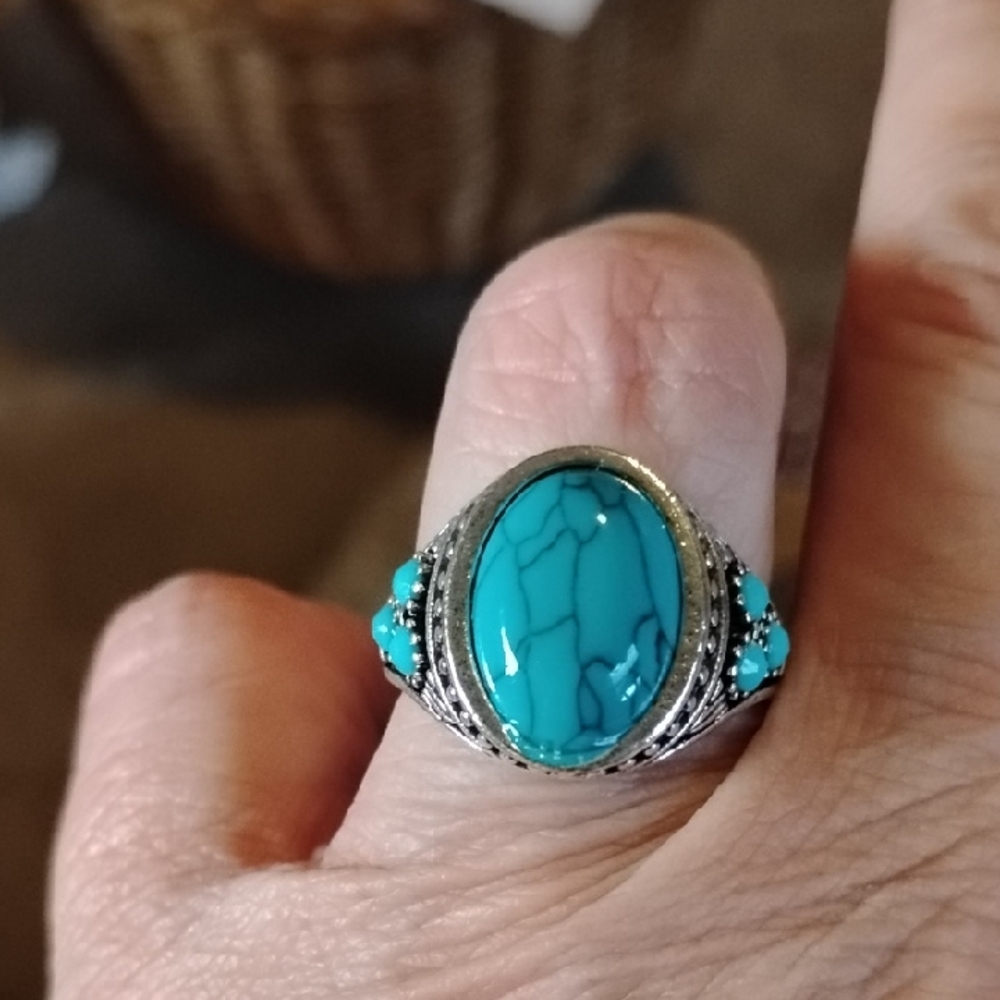 Turquoise Silver Ring